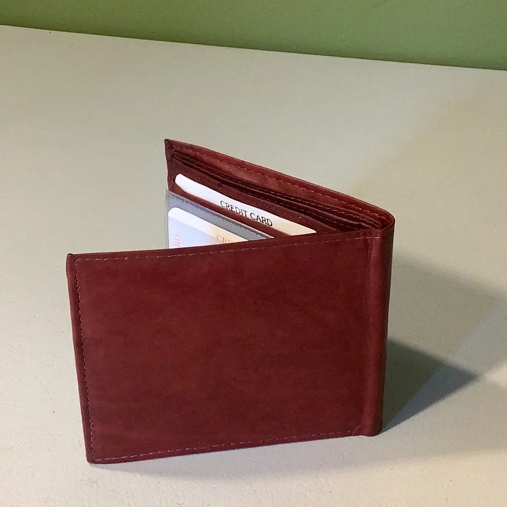 BACCI brown leather bifold wallet, NWT